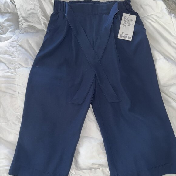 Lululemon Noir Crop Pant NWT - Picture 5 of 8